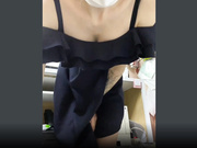 Cute-Anya без трусиков на работе