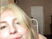 Lulu_kiss