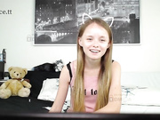 Alicehowold