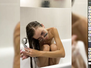 KiKas__so в ванной