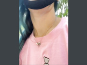 Amallllia с анальным хвостиком на улице