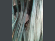 Amallllia трахает себя дилдо