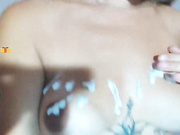 VaniLLa_sexy ласкает дырочки-6