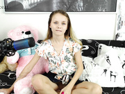 Alicehowold