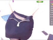 Ornella-love разделась и показала попку