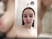 Aariella в душе