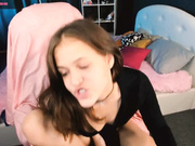 Lima-Soul одевает рваные колготки