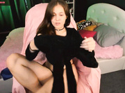 Lima-Soul одевает рваные колготки