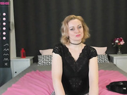 Mia__bond