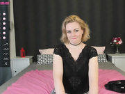 Mia__bond