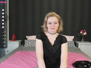 Mia__bond