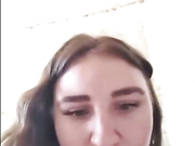 Строитель спалил школьниц и стал дрочить на них