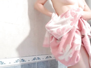 EmilyMilaSHka в ванной (ч.3)