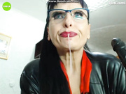 Блядь-TV представляет тетя Вика отсос