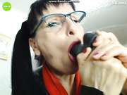 Блядь-TV представляет тетя Вика отсос