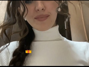 Cute-Anya обнажает грудь на работе-5