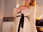 GabbieCarter сиськи-10