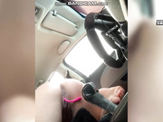 Ambassador скачет на коробке