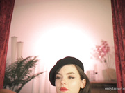 auddicted танцует topless