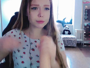 Kiska-Sofia берет в ротик-3