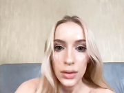 weaksii - пластичная кошечка