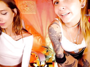 your__ecstasy (Nami из TreshGirls) с сестрой