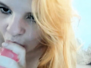NeKarina голая с дилдо