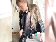 SOFICUMS идет дрочить на полянку