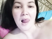 Mia883