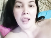 Mia883