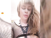 Vanilla_sexy сосет дилдо пока муж имеет ее сзади