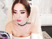 AnnaDaisy1-2022-01-18_02-58-55