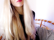 pervyblonde мнет сиськи