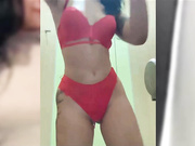 -Black-Mamba-шалит в туалете-3