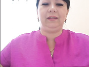 Сняла свои мокрые трусики на работе