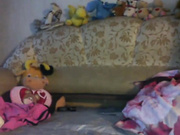 russkaya-blondinka-v-vozraste-drochit-palcami-pizdu-v-eroticheskom-chate