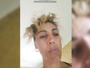 Crazy_Angel  сосет дилдо