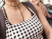 Koshkii Показали сиськи прохожему