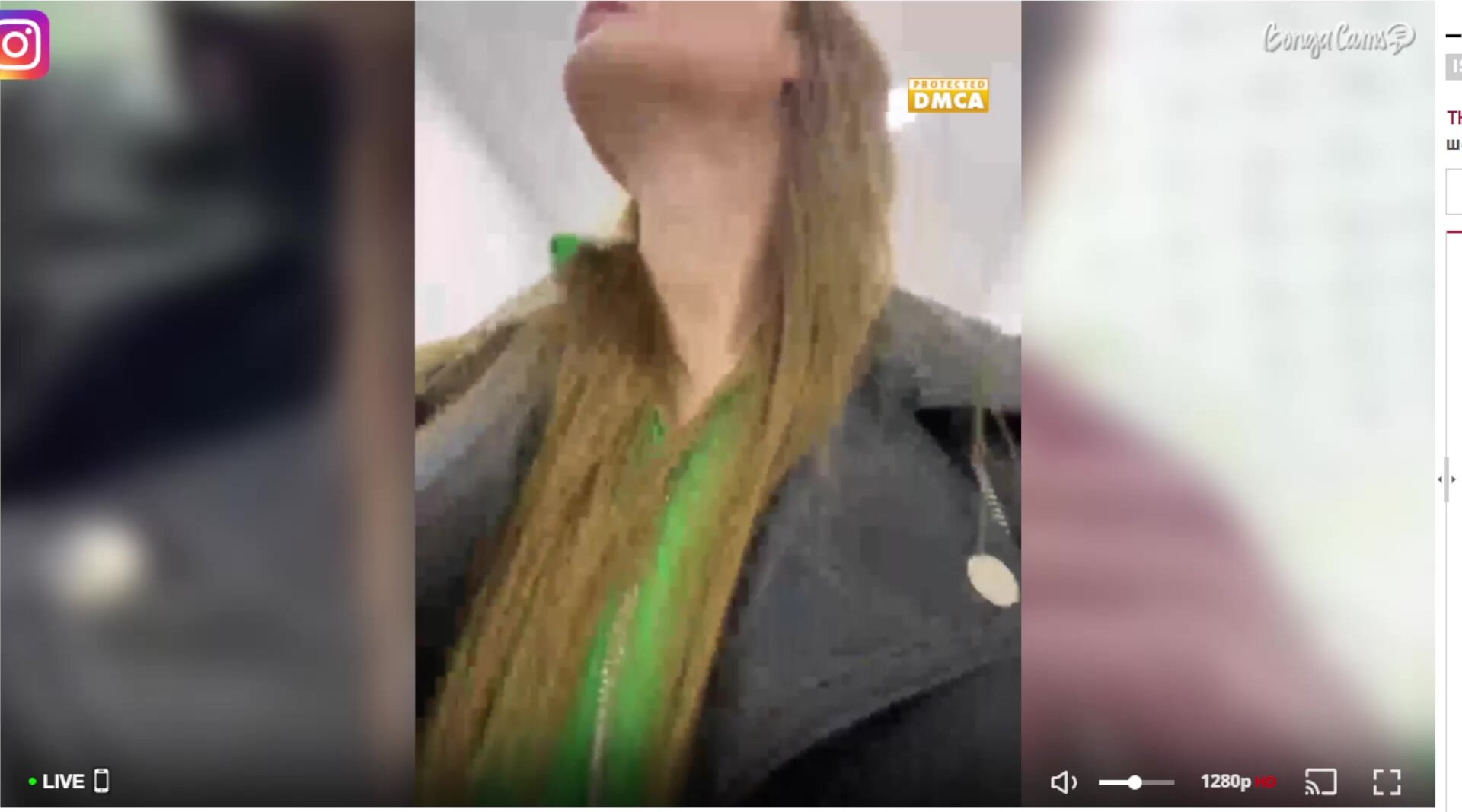 Katrinka hot dildo ride in public toilet