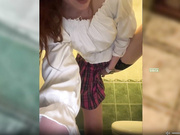 LittleAlisa вышла в туалет