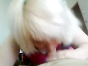 Послушная зрелая проститутка Оксана отсосала мне за 500 рублей