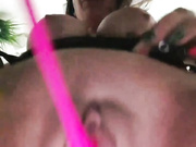 Witch-di сосет дилдо