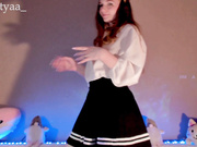 KittySpice dancing