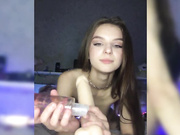 ilittlehearts первый анал с большим дилдо