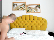 Lyaksi кончил на лицо