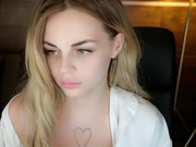 NikkyGirl