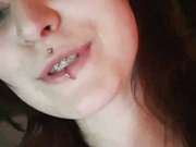 kissmeNik