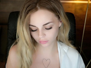 NikkyGirl