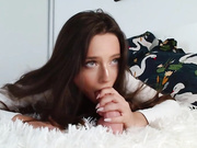 Isia_Slay