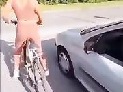 впиздила